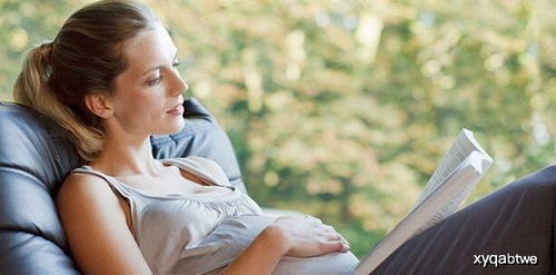 分娩期间的呼吸技巧对于产妇来说非常重要，因为它们可以帮助产妇放松、减轻疼痛，并帮助胎儿顺利出生。以下是分娩期间的一些呼吸技巧：
