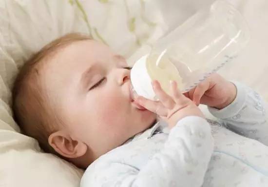 预防婴儿过敏的饮食建议是什么呢