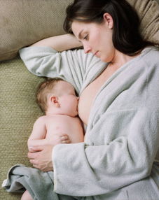 母乳喂养宝宝体重增长多少才属于母乳充足