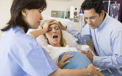 分娩前孕妇一般都有什么症状呢